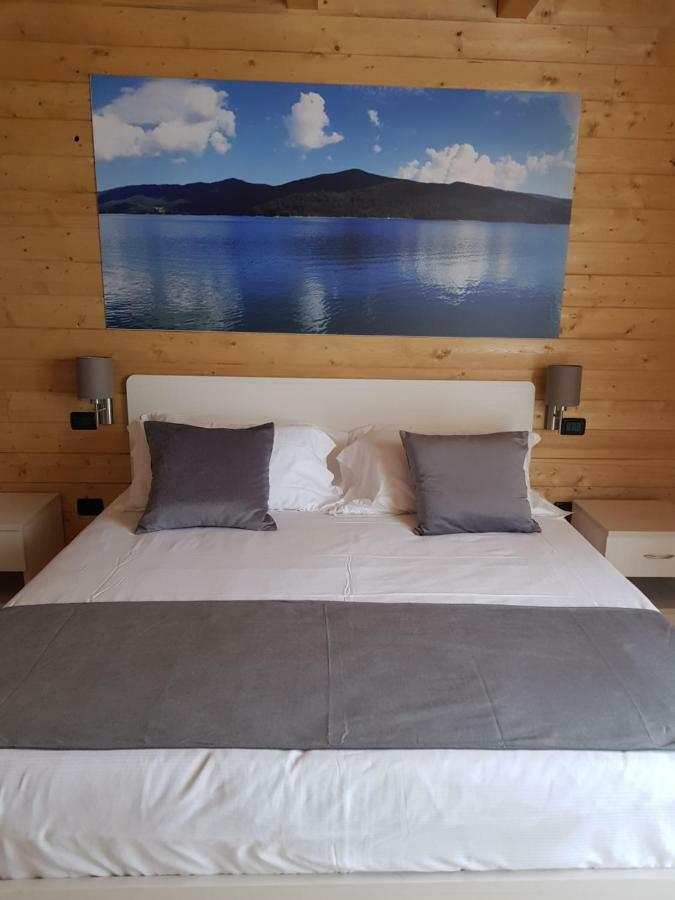 Lorica Suite Lago Exteriér fotografie